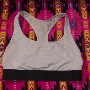 VS Sport sports bra